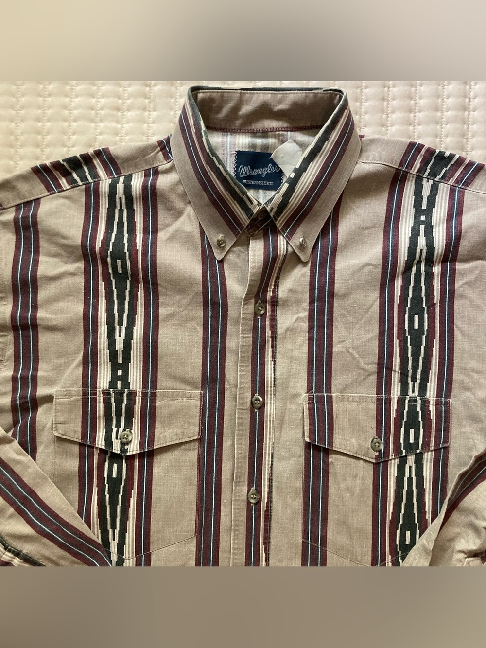 Vintage Wrangler Button Up Shirt Men’s Medium Long Sleeve Aztec Southwestern